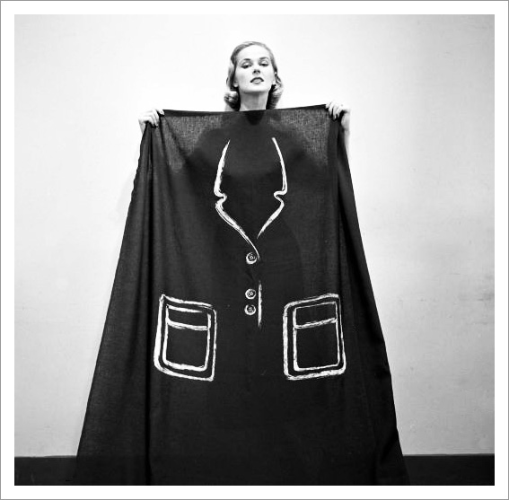 Gordon Parks – Painted Hermes Dresses, 1952