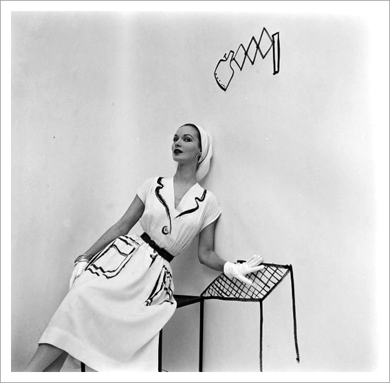 Gordon Parks – Painted Hermes Dresses, 1952